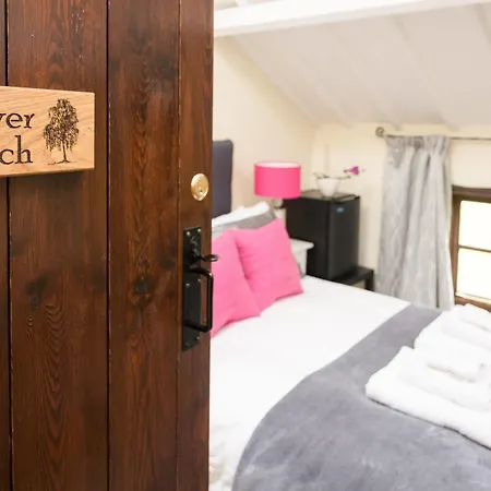 Summerhouse Bed & Breakfast 4*