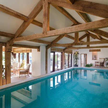 Summerhouse Couette-café 4*