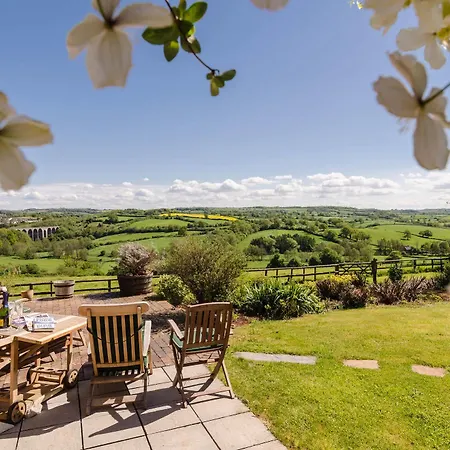 Summerhouse Bed & Breakfast Bristol