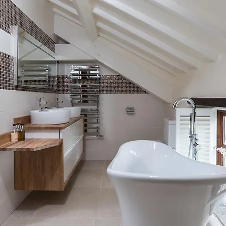 Summerhouse 4*