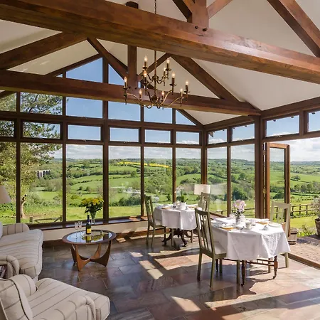 Summerhouse 4*