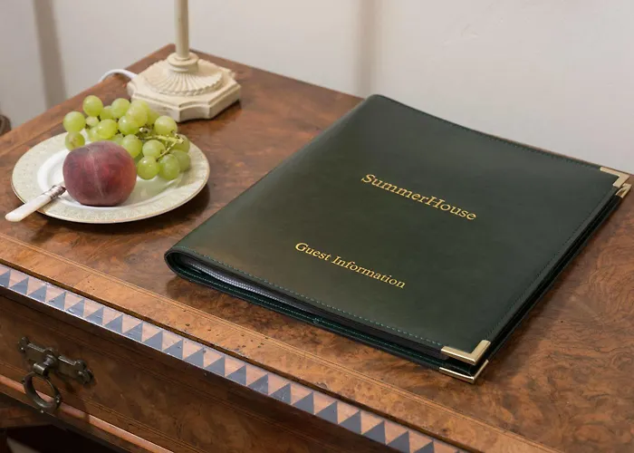 Summerhouse Bed & Breakfast 4*