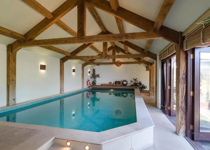 Summerhouse 4* Bristol