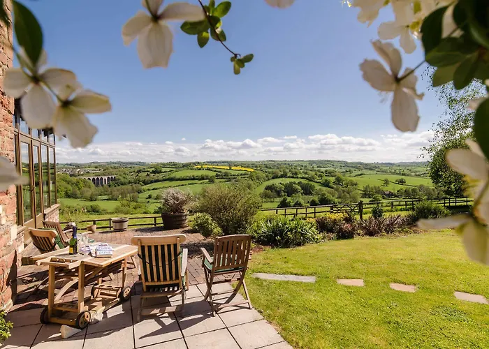 Summerhouse Bed & Breakfast Bristol